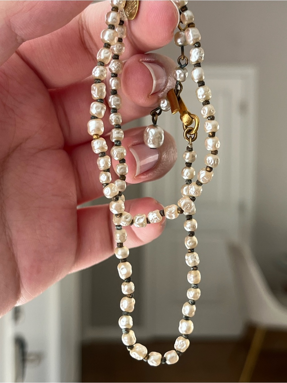 Vintage Miriam Haskell Mini Beige Glass Baroque Pearl Beaded Choker Necklace - Picture 3 of 3